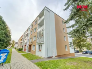 Prodej bytu 3+1, Holýšov, Pod Makovým vrchem, 67 m2