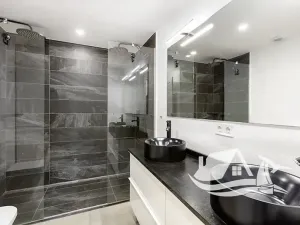 Prodej bytu 4+kk, Marbella, Španělsko, 95 m2