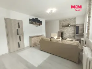 Pronájem bytu 1+kk, Slaný, Na Dolíkách, 33 m2