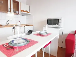 Pronájem bytu 1+kk, Brno, Sevastopolská, 38 m2