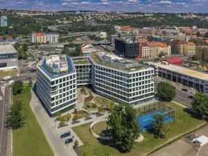 Pronájem kanceláře, Praha - Holešovice, Plynární, 648 m2