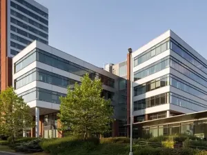 Pronájem kanceláře, Praha - Stodůlky, Bucharova, 1150 m2