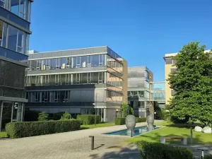 Pronájem kanceláře, Praha, 1261 m2