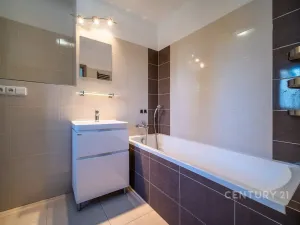 Pronájem bytu 2+1, České Budějovice - České Budějovice 6, Polní, 61 m2