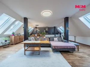 Prodej rodinného domu, Psáry - Dolní Jirčany, U Studny, 275 m2