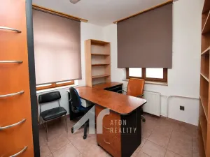 Prodej výrobních prostor, Zaječí, Dlážděná, 100 m2