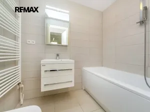 Pronájem bytu 2+kk, Praha - Vinohrady, Dykova, 50 m2