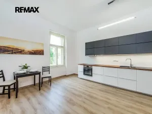 Pronájem bytu 2+kk, Praha - Vinohrady, Dykova, 50 m2