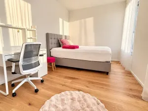 Pronájem bytu 4+kk, Praha - Radlice, U Komína, 119 m2