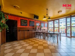 Pronájem restaurace, Most, Obránců míru, 400 m2