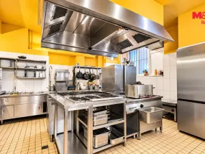 Pronájem restaurace, Praha - Krč, Pacovská, 324 m2
