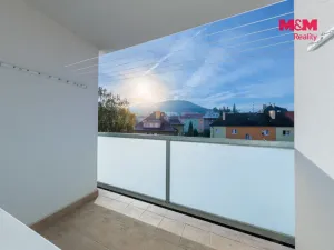 Pronájem bytu 2+kk, Karlovy Vary - Drahovice, Vrchlického, 40 m2