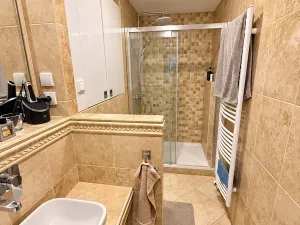 Prodej bytu 2+1, Praha - Libeň, Sokolovská, 110 m2