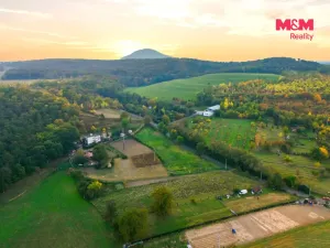 Prodej zahrady, Roudnice nad Labem, 3800 m2