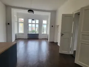 Prodej činžovního domu, Batelov, náměstí Míru, 2200 m2