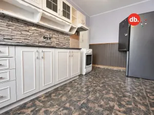 Prodej bytu 2+1, Ostrov, Borecká, 64 m2