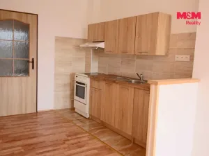 Pronájem bytu 1+1, Jaroměř, nám. Československé armády, 50 m2