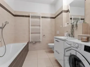 Prodej bytu 1+kk, Praha - Černý Most, Cukrova, 30 m2