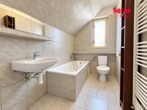 Pronájem bytu 2+1, Makotřasy, 67 m2