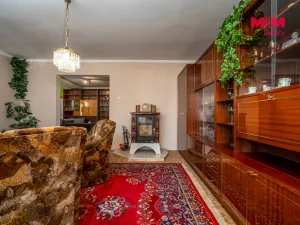Prodej rodinného domu, Činěves, 275 m2