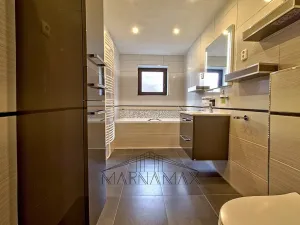 Prodej rodinného domu, Pesvice, 200 m2