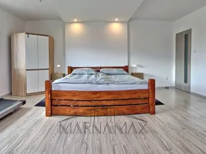 Prodej rodinného domu, Pesvice, 200 m2