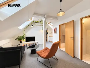 Pronájem bytu 2+kk, Praha - Vinohrady, Hradešínská, 65 m2
