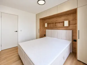 Prodej bytu 3+kk, Praha - Podolí, V rovinách, 80 m2