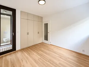 Prodej bytu 3+kk, Praha - Podolí, V rovinách, 80 m2