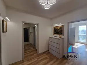 Prodej bytu 4+1, Praha - Troja, Mazurská, 84 m2