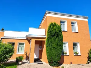 Pronájem kanceláře, Zlín, Pod Vodojemem, 180 m2