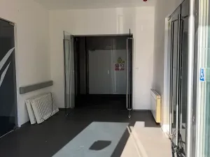 Pronájem komerční nemovitosti, Nupaky, Komerční, 470 m2