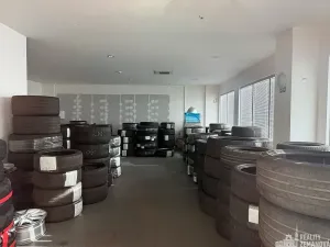 Pronájem komerční nemovitosti, Nupaky, Komerční, 230 m2