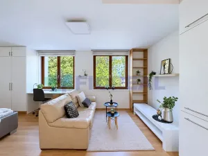 Prodej bytu 1+kk, Praha - Michle, U michelského mlýna, 32 m2