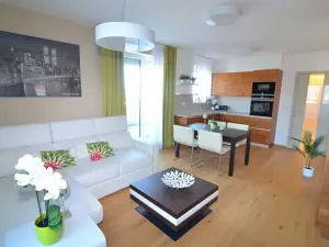 Prodej bytu 2+kk, Praha - Pitkovice, Chorošová, 55 m2