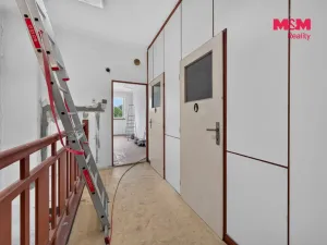 Prodej rodinného domu, Černovice, Mariánské náměstí, 237 m2