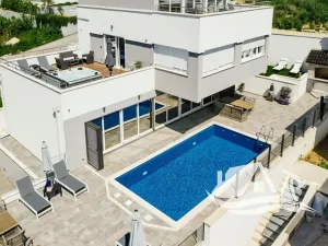 Prodej vily, Podstrana, Chorvatsko, 220 m2