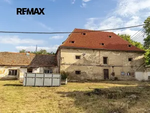 Prodej zemědělského objektu, Počedělice, 2500 m2