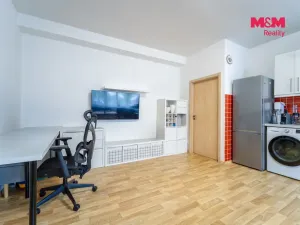 Prodej bytu 2+kk, Praha - Holešovice, U městských domů, 42 m2