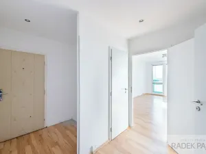 Pronájem bytu 1+1, Praha - Háje, Kosmická, 48 m2