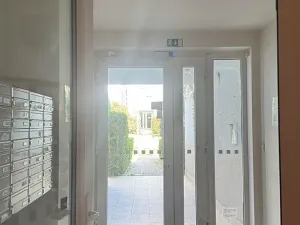 Pronájem bytu 2+kk, Praha - Řeporyje, Wiesenthalova, 84 m2