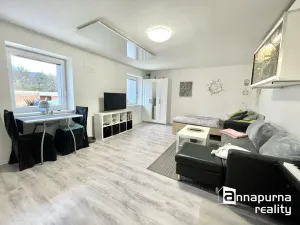 Pronájem bytu 1+kk, Ivančice, Na Brněnce, 28 m2