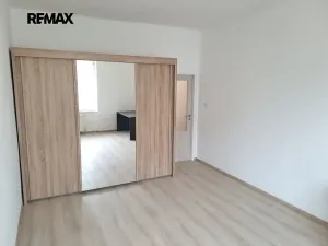 Pronájem bytu 1+1, Praha - Břevnov, Pod Marjánkou, 40 m2