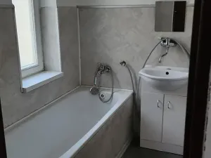Pronájem bytu 3+1, Děčín, Mírové nám., 80 m2
