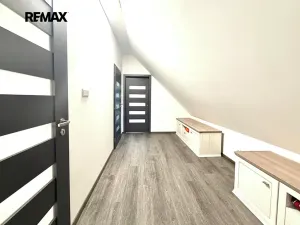 Prodej rodinného domu, Hromnice, 232 m2