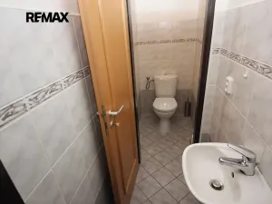 Prodej kanceláře, Praha - Hlubočepy, Voskovcova, 141 m2