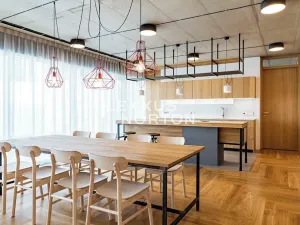 Pronájem atypického bytu, Praha - Bubeneč, Ronalda Reagana, 198 m2