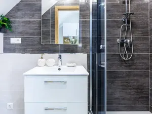 Pronájem bytu 1+kk, Zlín, Vejvanovská, 20 m2