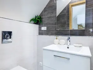 Pronájem bytu 1+kk, Zlín, Vejvanovská, 20 m2