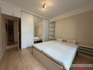 Pronájem bytu 3+1, Praha - Zbraslav, Žitavského, 71 m2